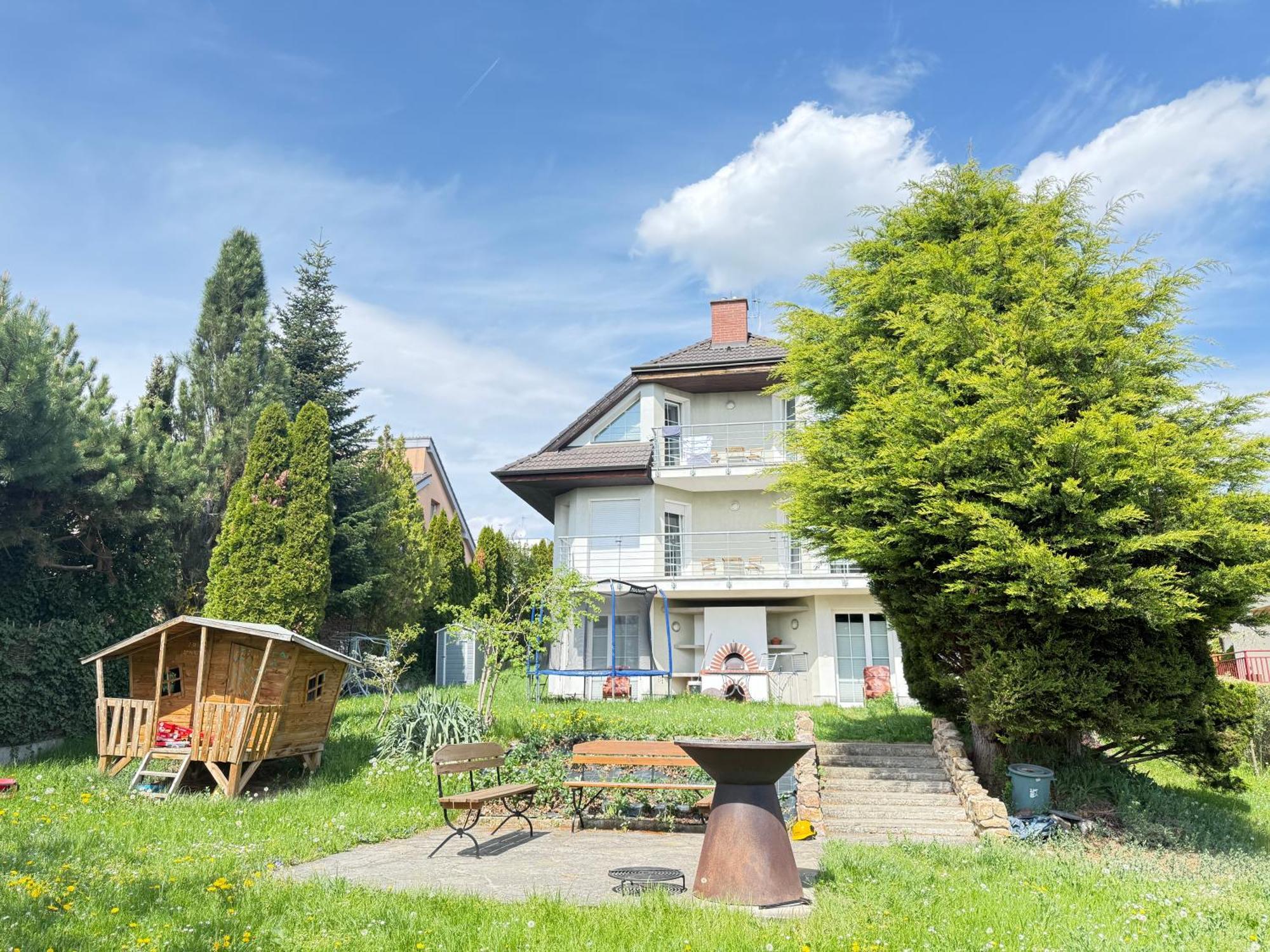 Appartement Diamondvilla, 4 Bedroom Apartment, Garden &