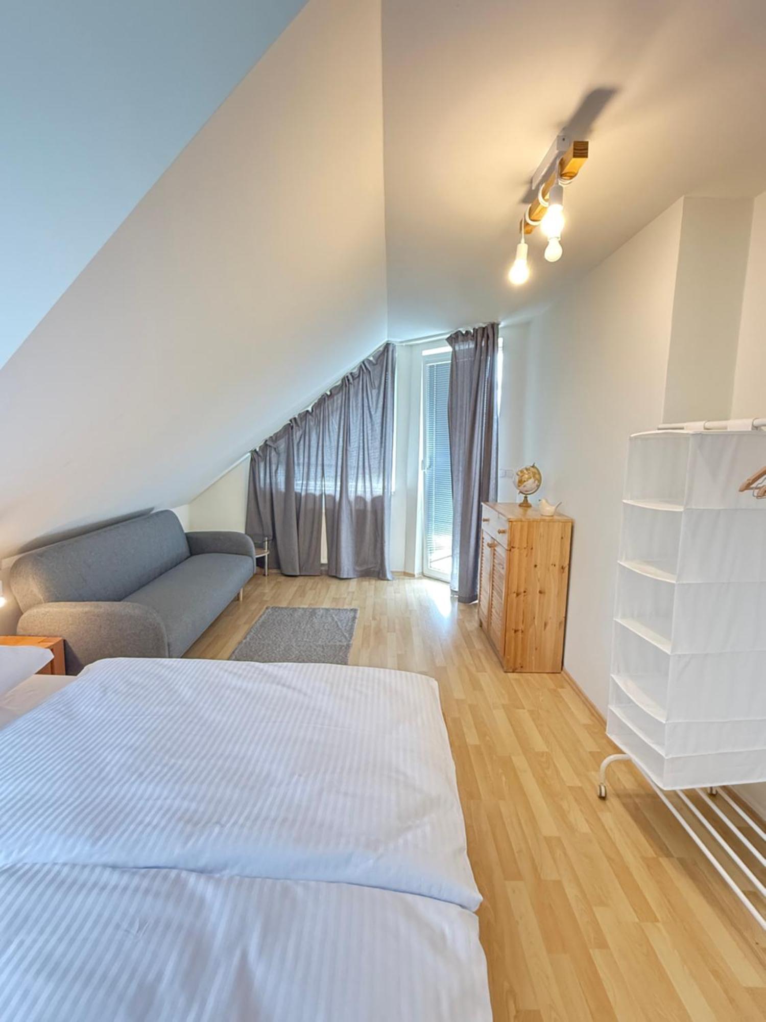 Diamondvilla, 4 Bedroom Apartment, Garden & * Prag